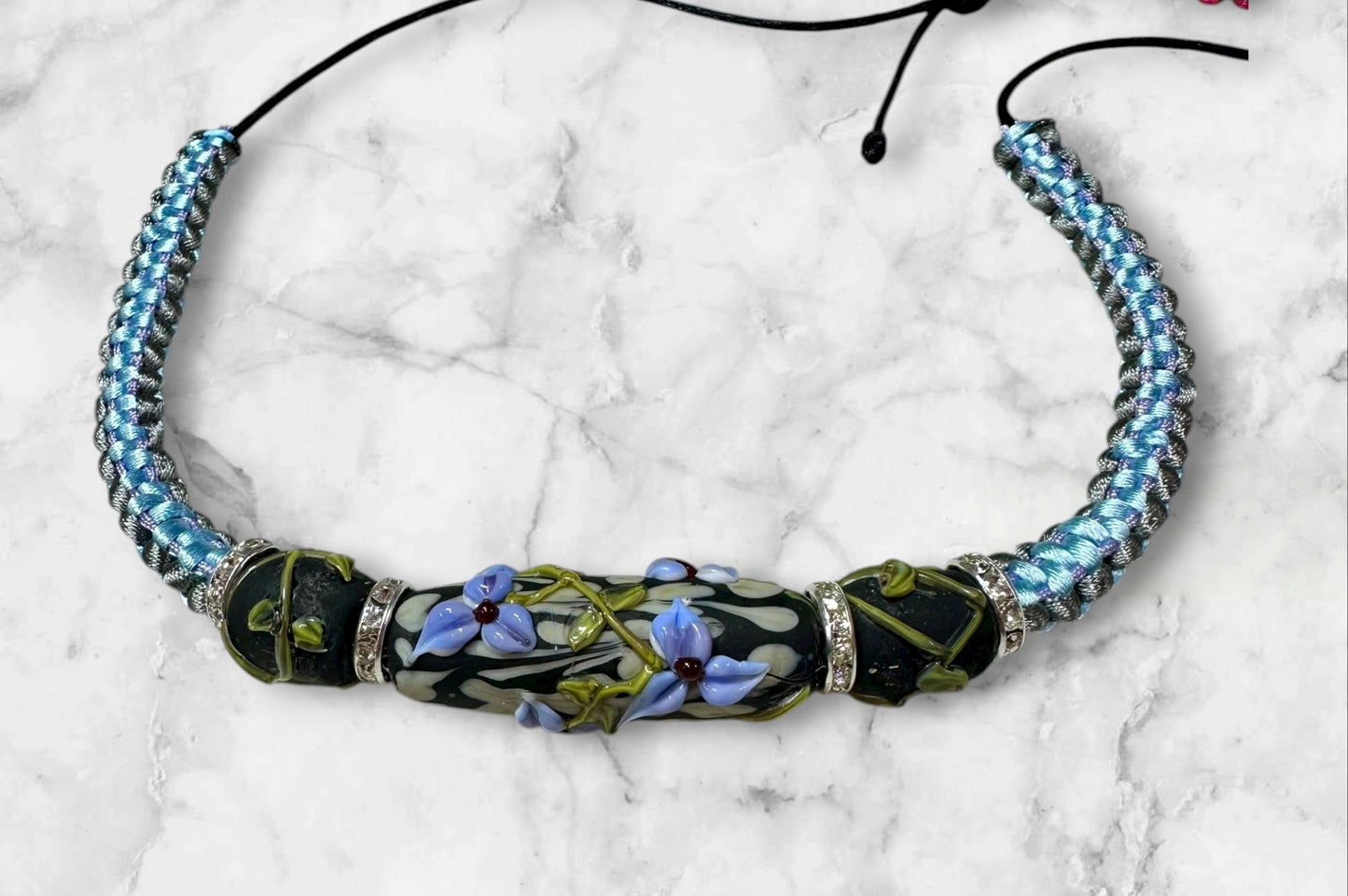 Sky blue flower necklace