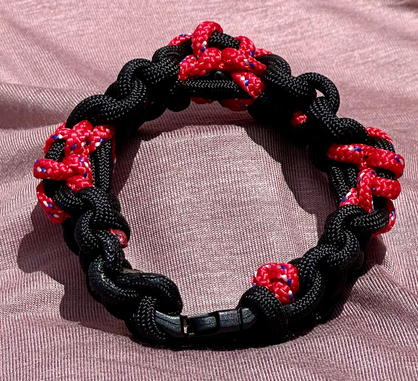 Paracord Bracelet with Red Flower Designs