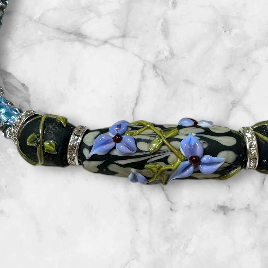 Sky blue flower necklace